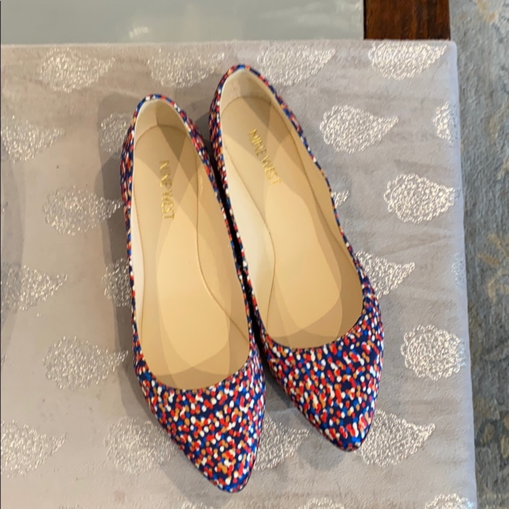 Colorful dotted Nine West flats